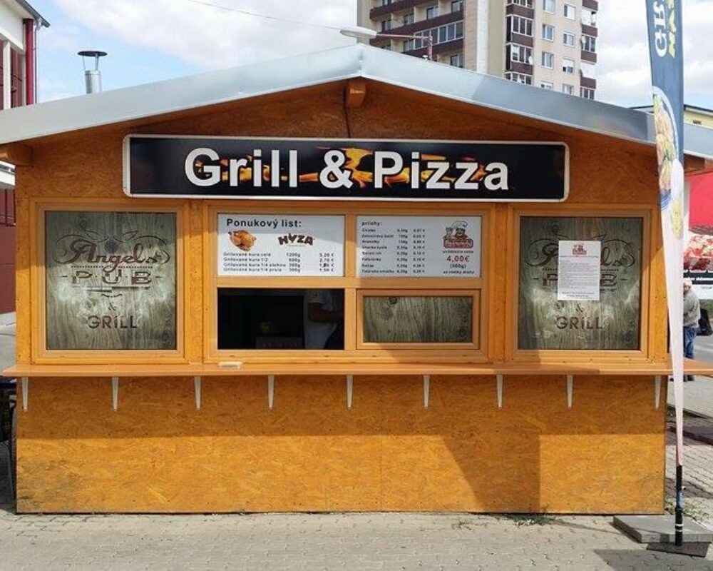 Pizza Topoľčany: Margharitta, Quattro Formaggi, Šunková, Vegetariana, Sedliacka, Al Pollo, Prosciutto, Mexicana, Tuniaková a Pizza štangle. Grilované kura, Zapekačky, Vyprážaný syr s hranolkami